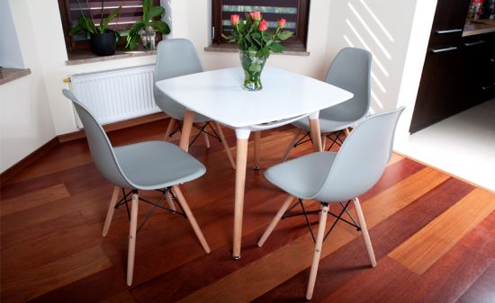 ZESTAW ST&Oacute;Ł  biały + 4 KRZESŁA szare kolekcja MEDIOLAN KWADRATOWY