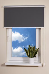 Roleta wolnowisząca zaciemniająca termo